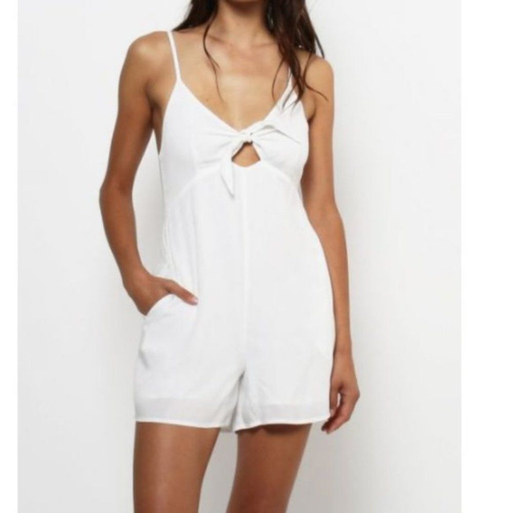 LIRA  sleeveless tie front off white romper size S
